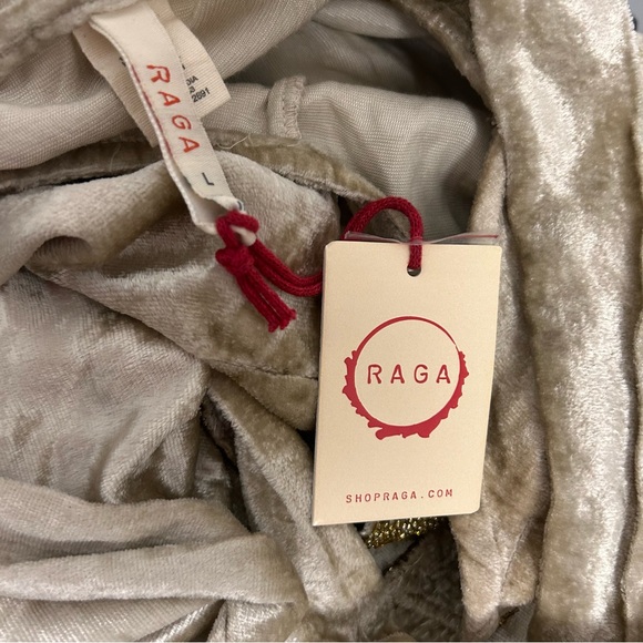 RAGA NWT Romantic Visions Beaded Velvet Mini Dress Size L - Picture 13 of 14